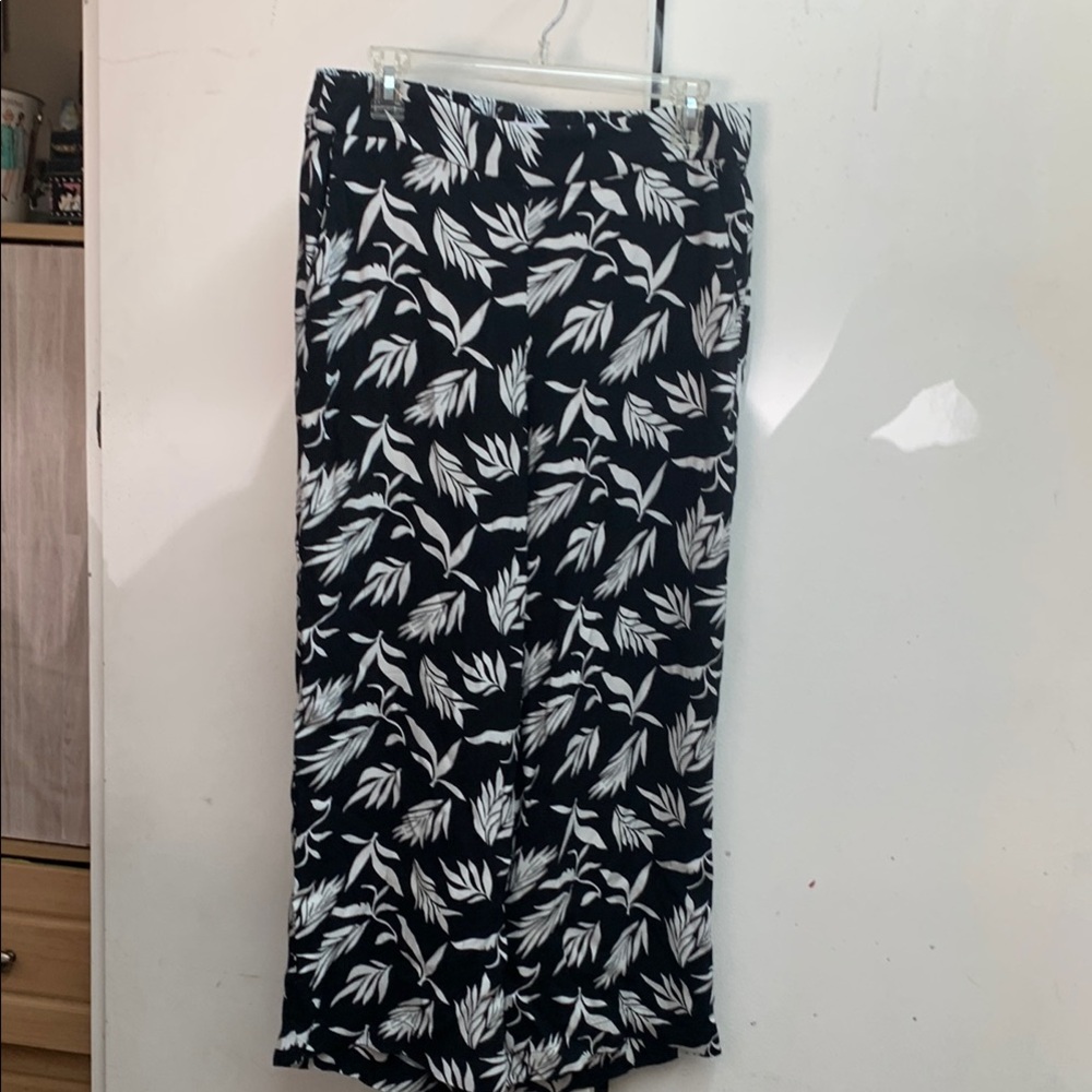 LOFT Black and White Leaf Print Wide Leg Pants